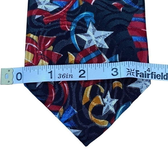 Robert Allen Christmas Tie Made in USA​​ - Picture 2 of 5